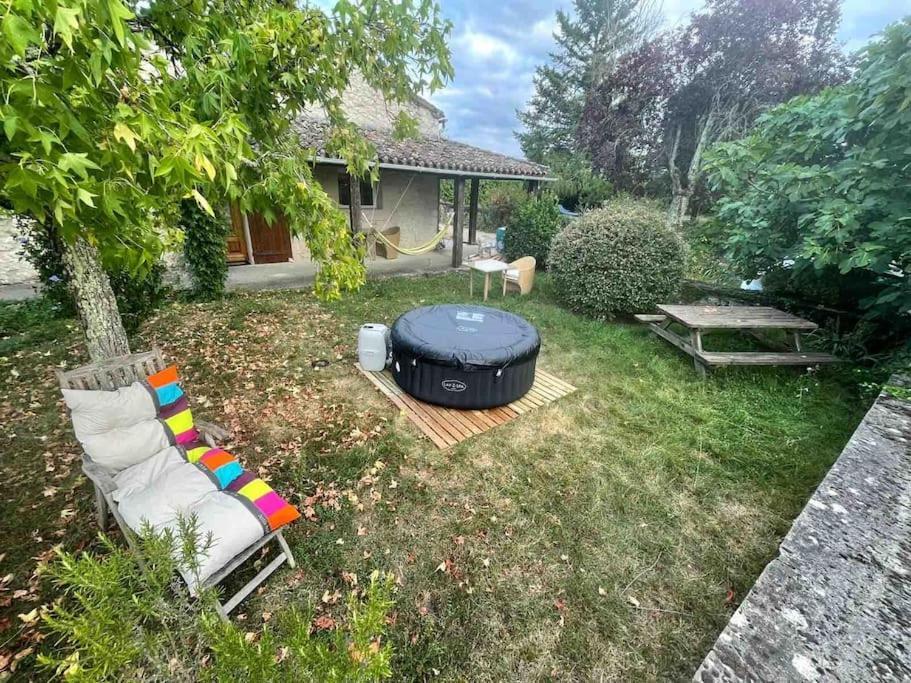 La Maison Pourpre Villa Vélines Exteriör bild