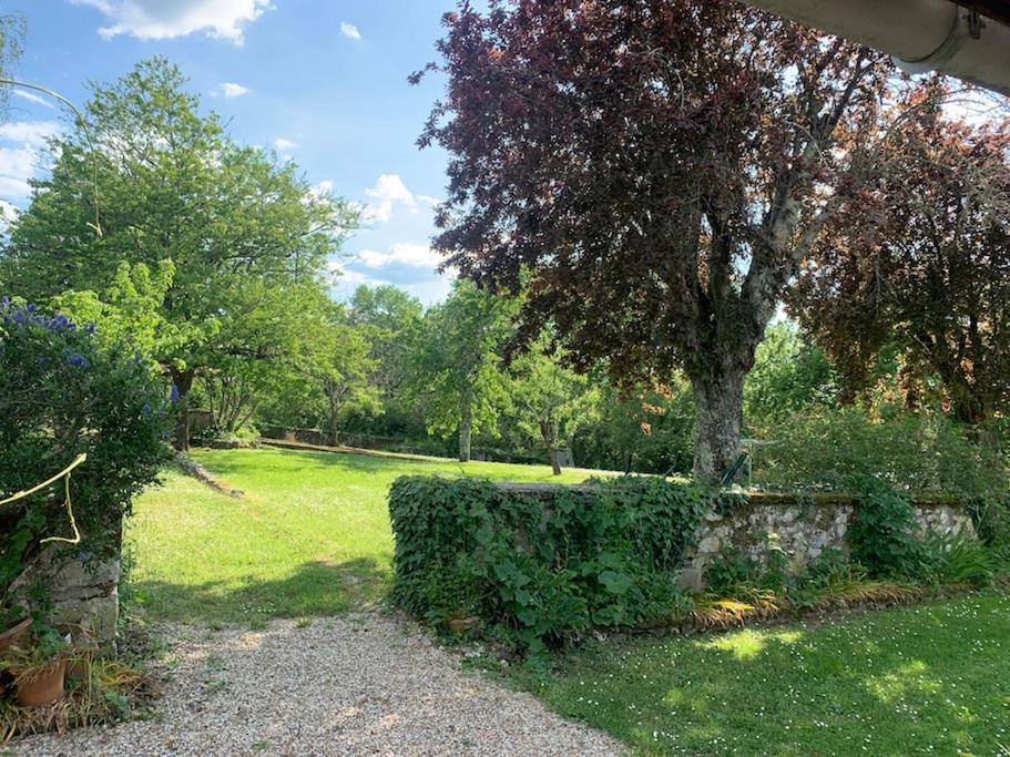 La Maison Pourpre Villa Vélines Exteriör bild