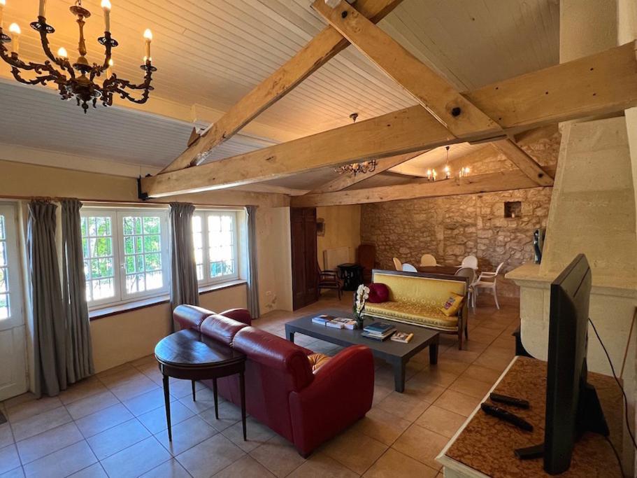 La Maison Pourpre Villa Vélines Exteriör bild